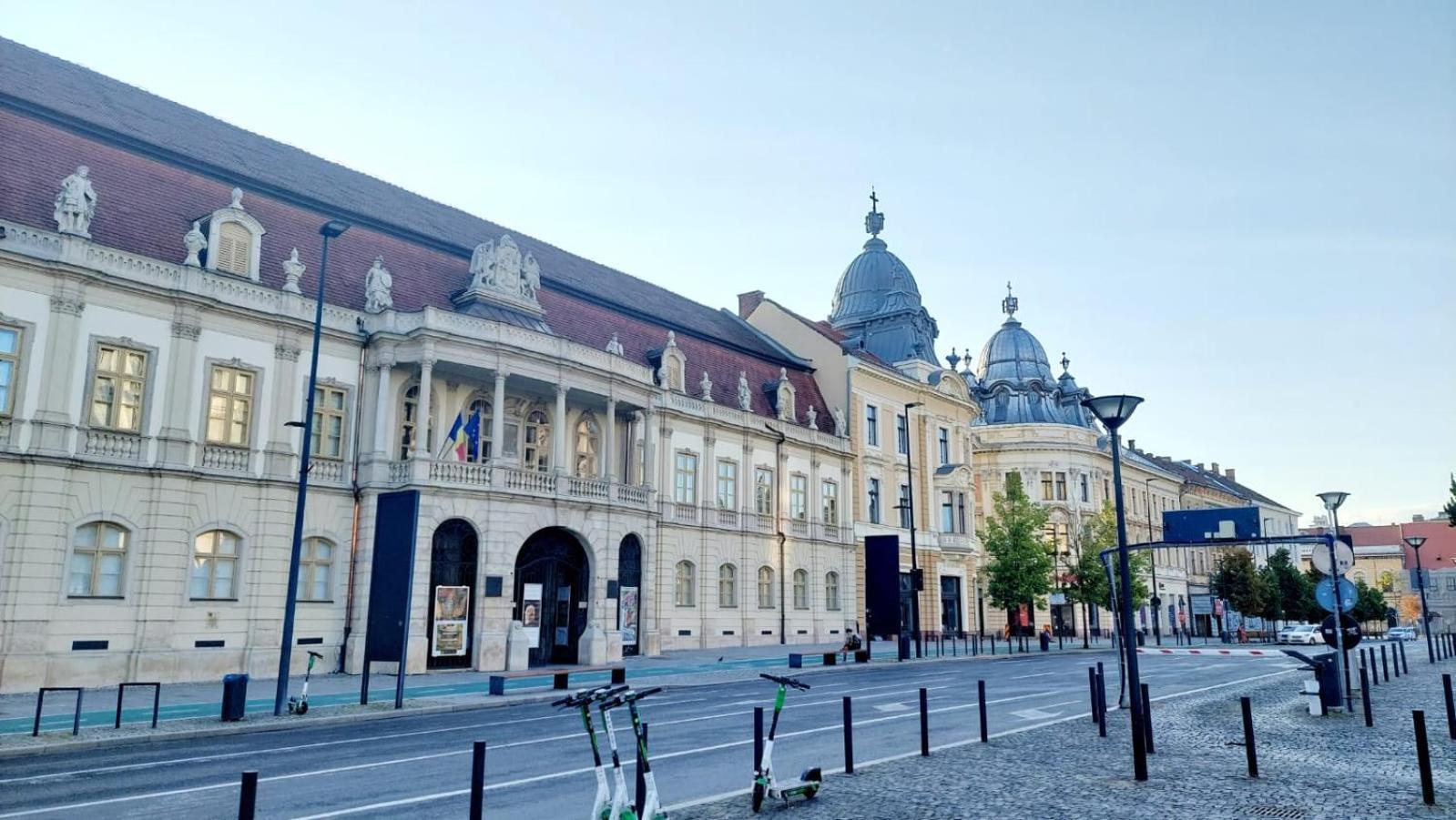 Apartament De Lux Central, P-Ta Matei Corvin Cluj-Napoca Eksteriør billede